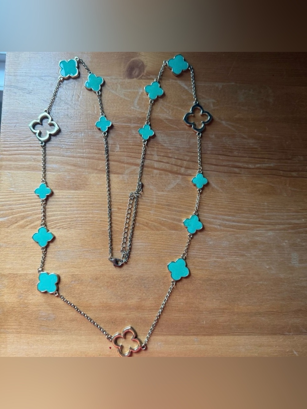 Fashion Gold Tone and Green Quatrefoil Shape Necklace